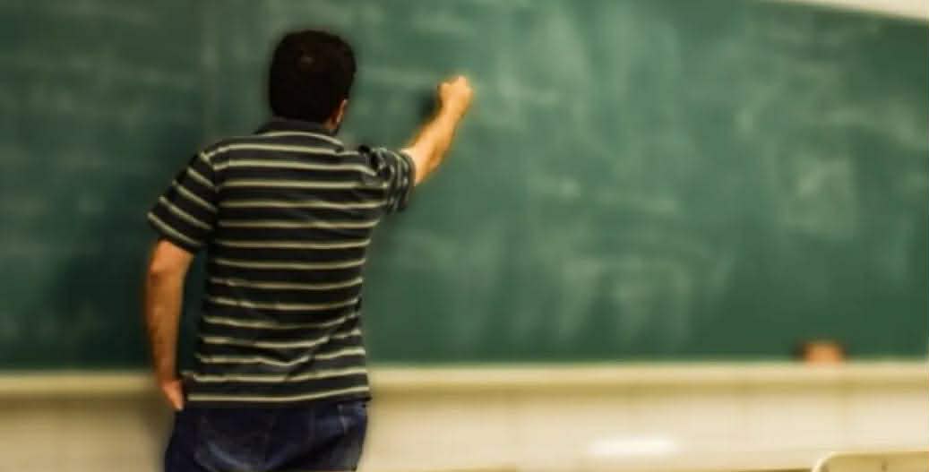 مقترح قانون لإدماج معلمين و أساتذة نواب مباشرين للتدريس