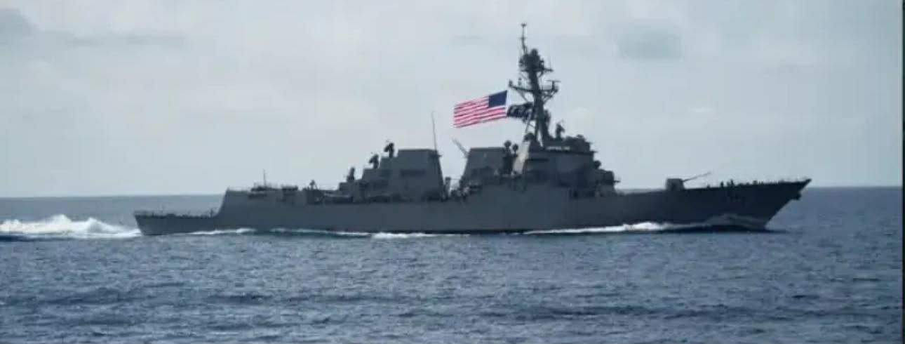 الولايات المتحدة تستهدف سفينة في المحيط الهادي