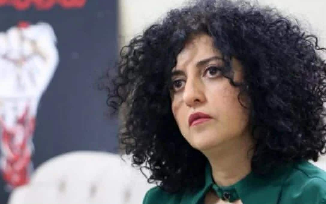 نقل الناشطة الإيرانية نرجس محمدي إلى المستشفى بعد تعرضها لأزمة قلبية